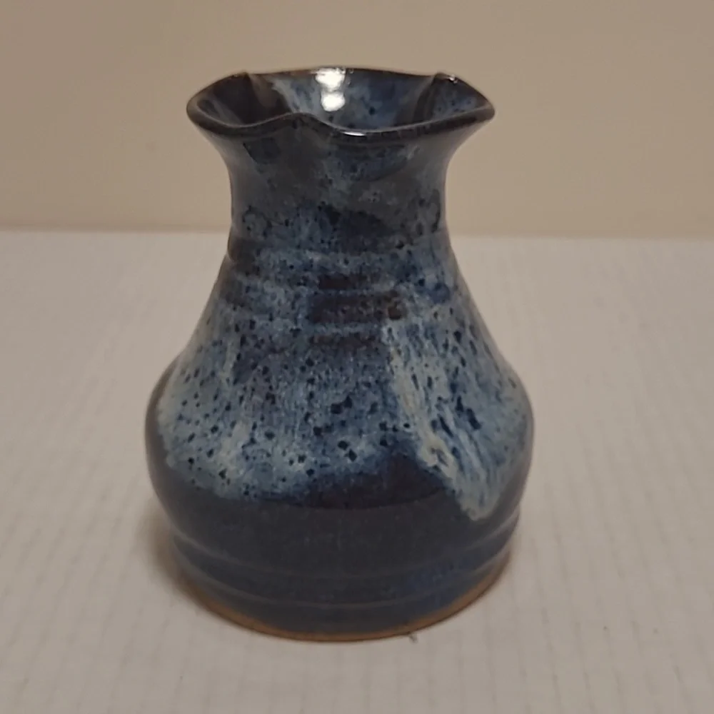 Beautiful Signed Pottery Vase